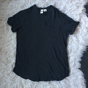 Feathers dark gray charcoal curved hem shirt